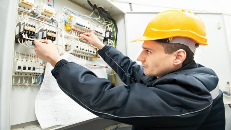 Why Hire An Electrician In Pensacola