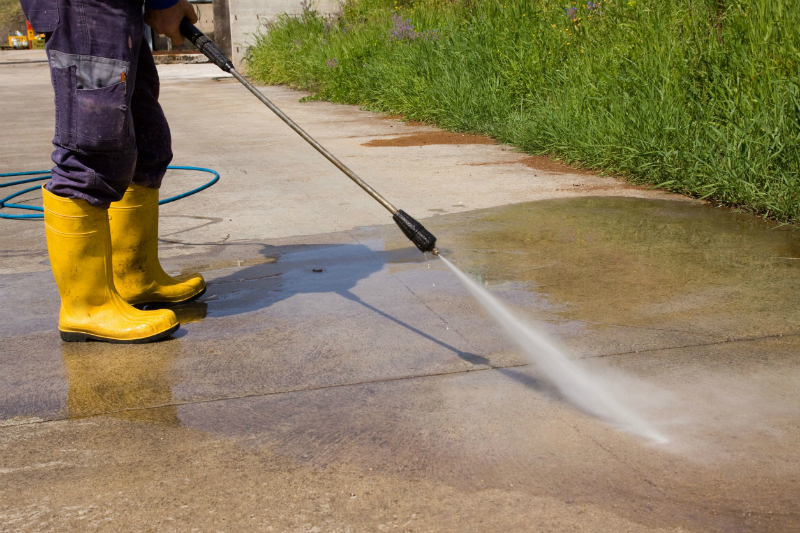 The Top Benefits of Getting Pressure Washing in Clarksville TN