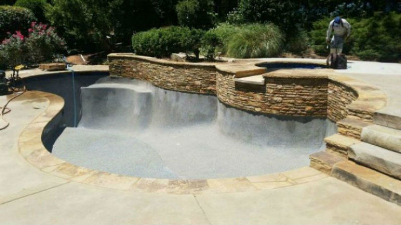 5 Reasons to Hire a Pool Maintenance Service in Fayette County