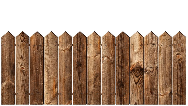 Why Hire Professionals to Install Your Wood Fence in Blue Springs, MO?