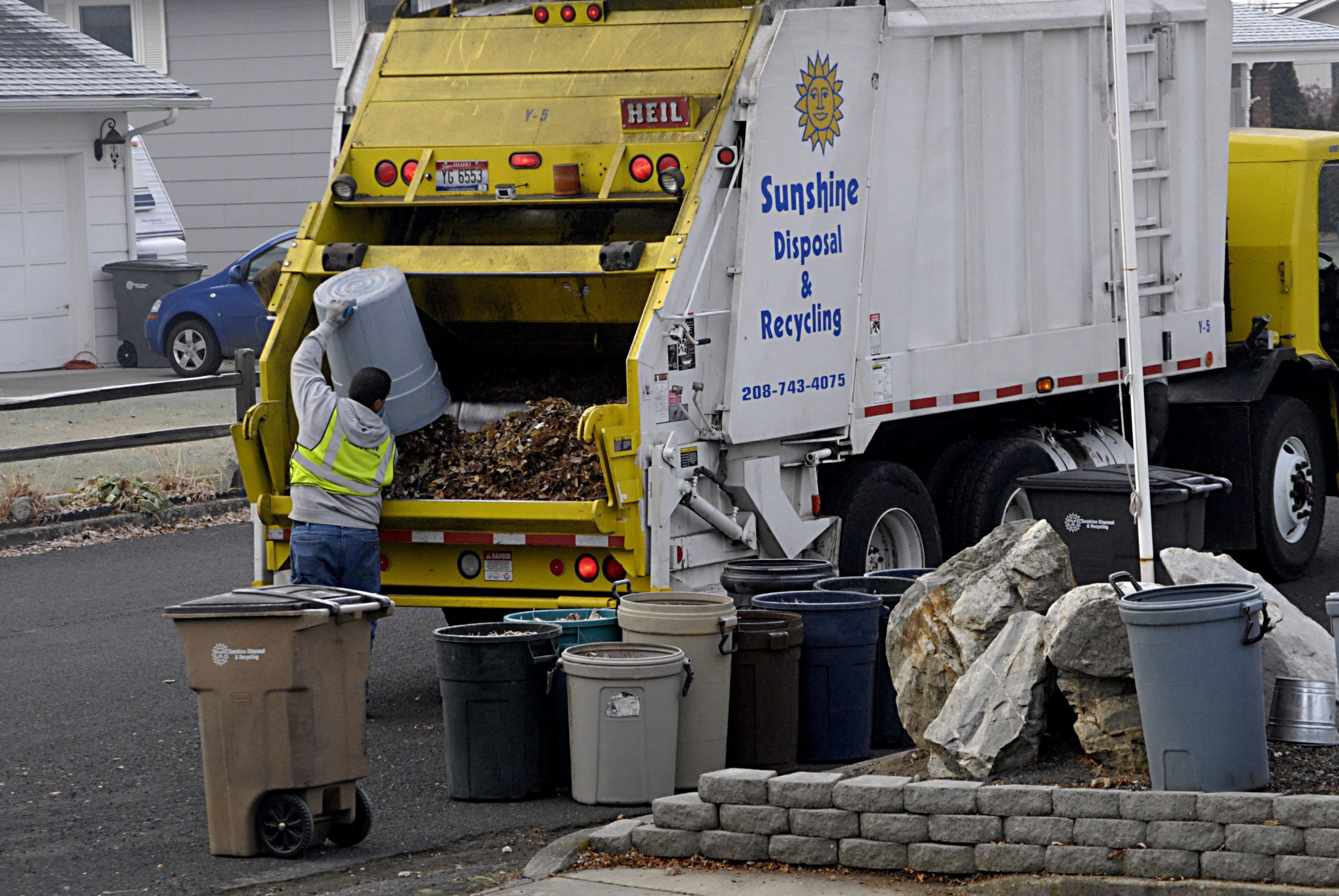 The Importance of Hiring Junk Removal in Chicago for Your Business