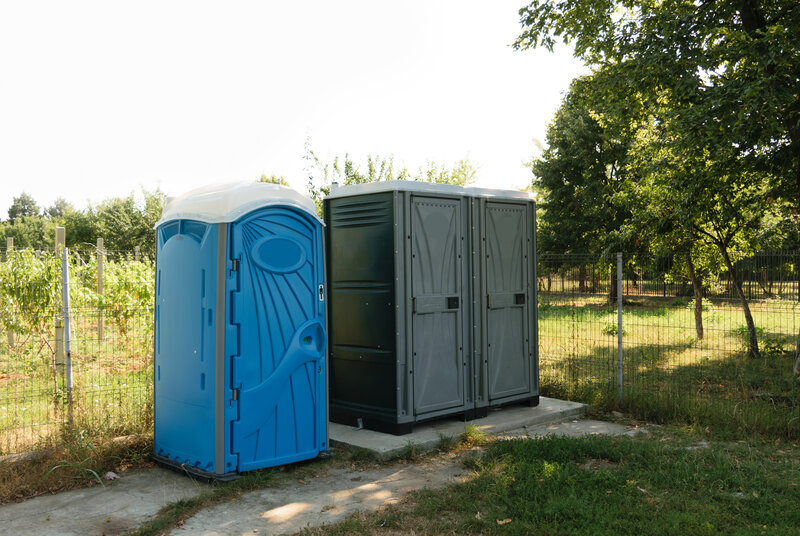 How to Make Portable Toilet Rentals in Elk River, MN, Feel Fancy for a Wedding